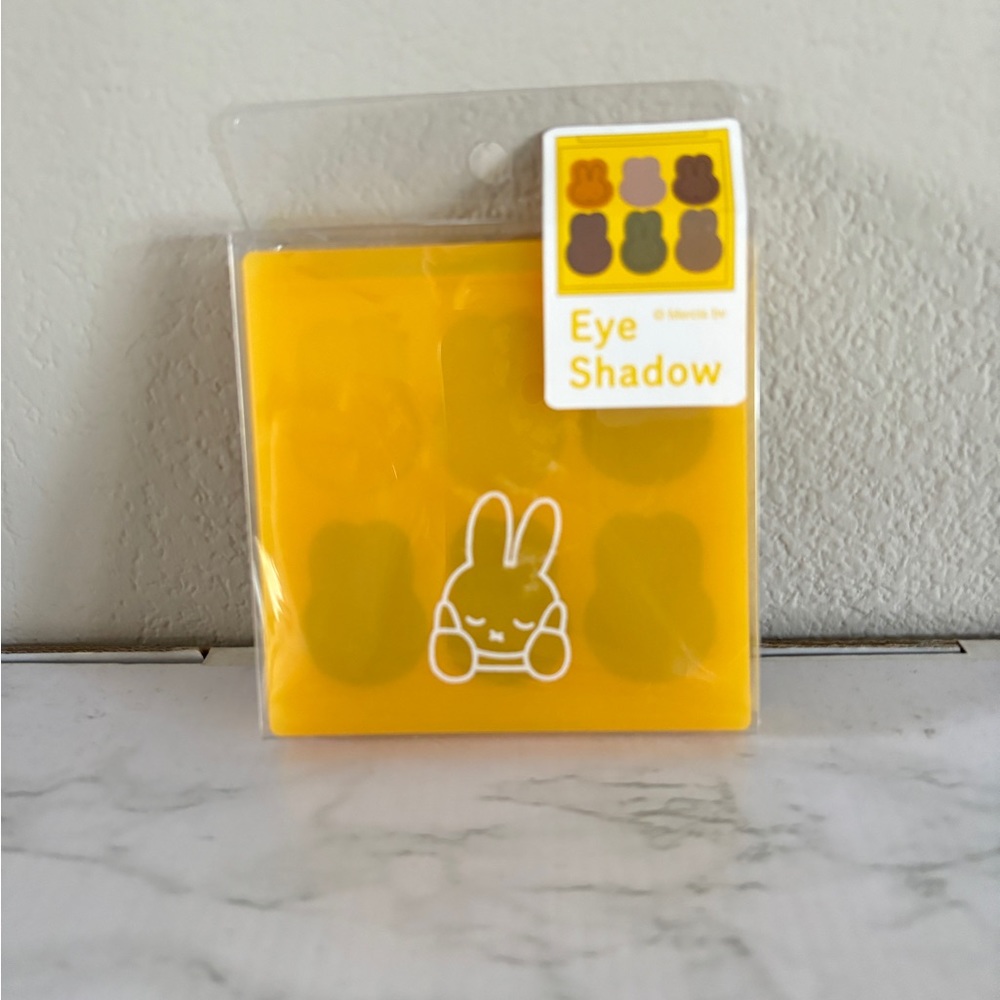 💛Miffy 💛Eyeshadow palette neutral colors